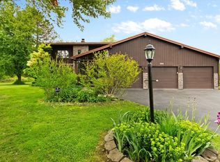 998 State Rd, Webster, NY 14580