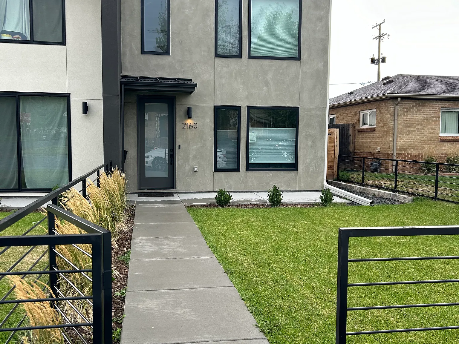 5 bed, 5000 sqft, $1,240 — Photo 1