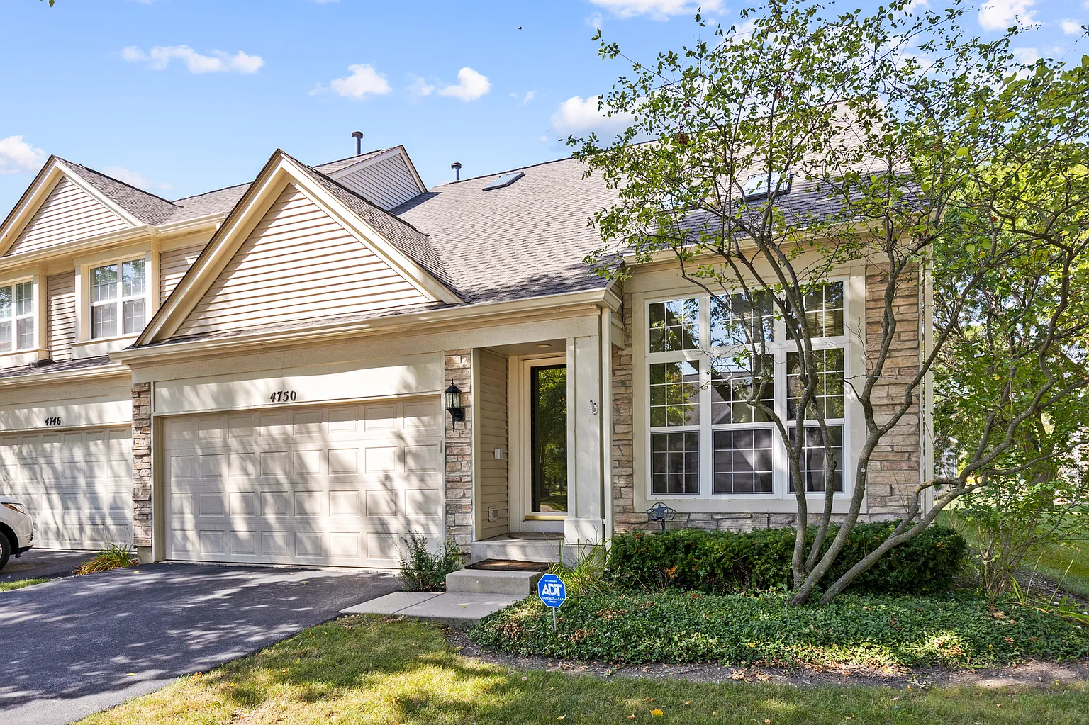 4750 Amber Cir photo 1