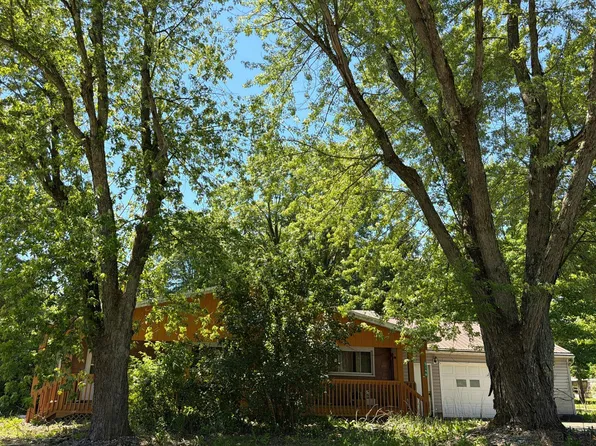 7198 Beaver Rd, Williamsfield, OH 44093