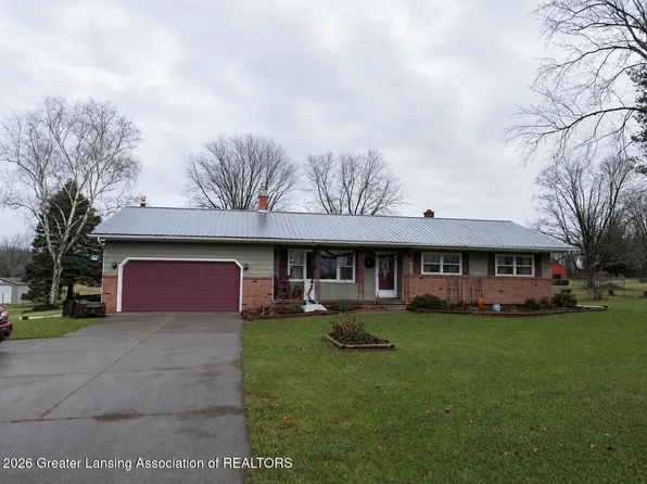 13280 Benton Rd, Grand Ledge, MI 48837