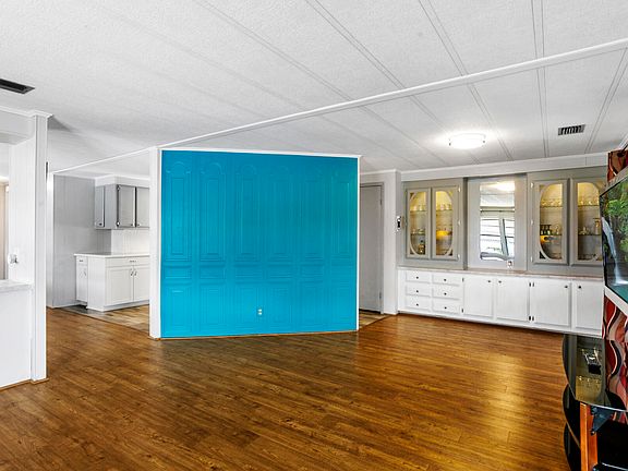 4th image of 53011 Del Rio Bay