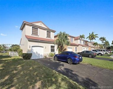 702 NW 173rd Ter, Pembroke Pines, FL, 33029