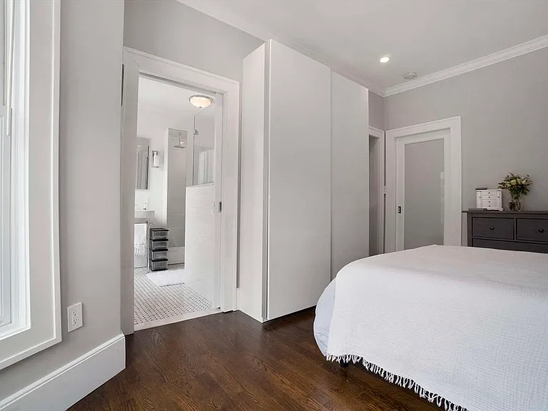 158 W Newton St #2 — Photo 12