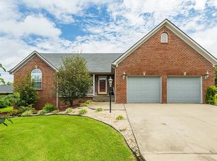 3002 Fairway Ct, Georgetown, KY 40324