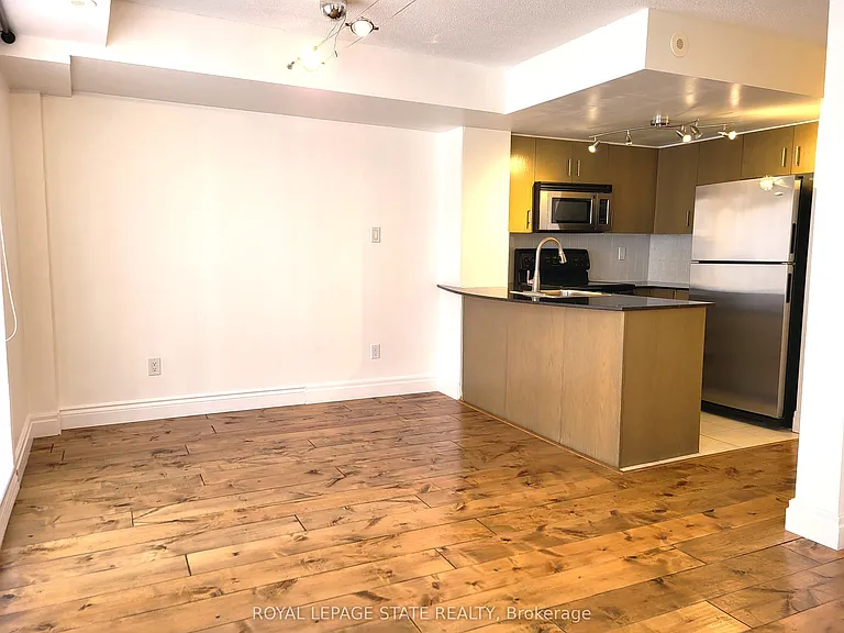 20 Laidlaw St #1122 — Photo 5