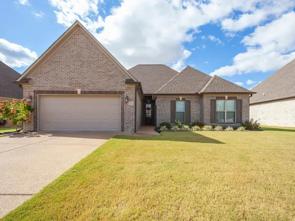 79 Samuel Dr, Jackson, TN 38305