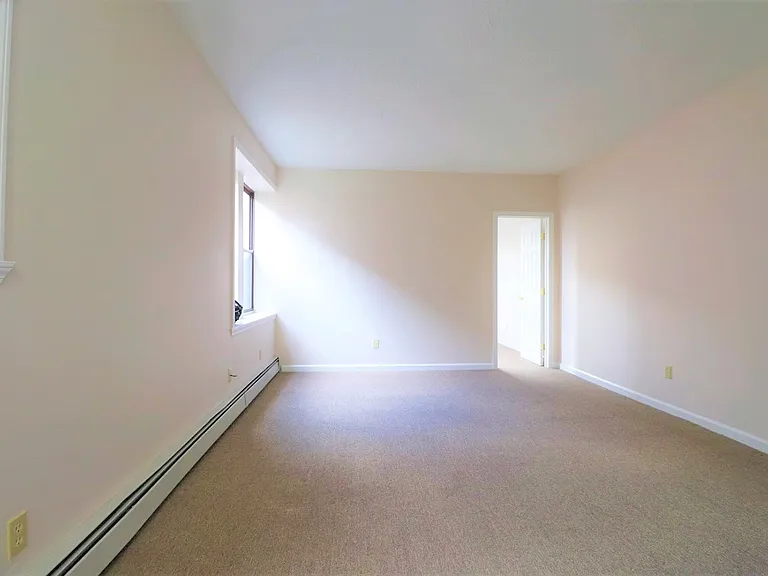 26 Congress St / Luca Investments LLC — Photo 2
