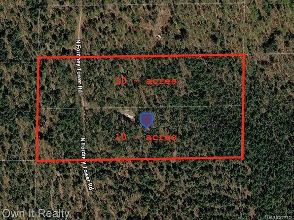 21348 N Fordney Tower Rd, Newberry, MI 49868