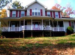 110 Wallalieu Rd, Otto, NC 28763