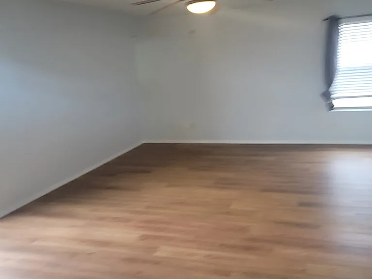 1418 Laguna Ct NE — Photo 45