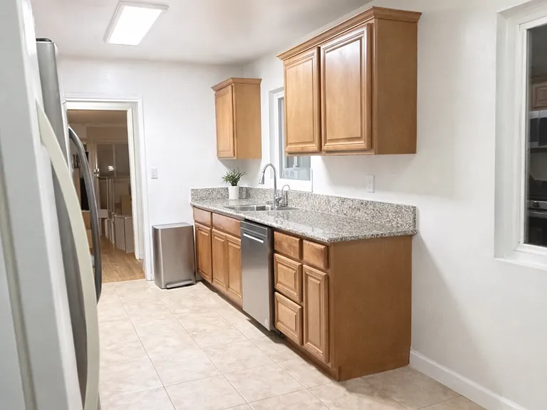 532 Paraiso Ave — Photo 5