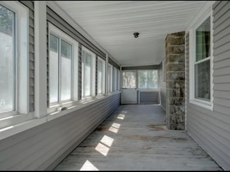56 Greeley St — Photo 4
