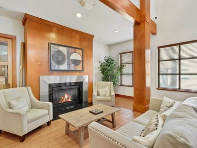 13560 Technology Dr, Eden Prairie, MN, 55344