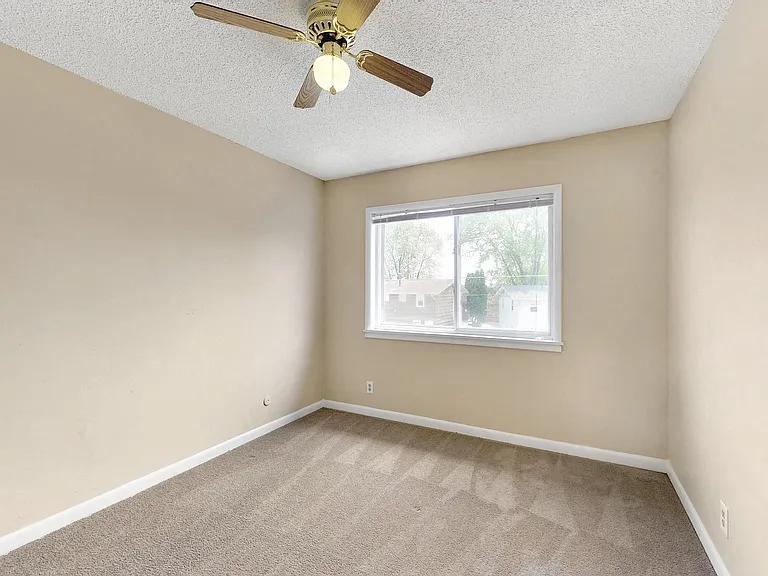 Redstone Commons — Photo 25