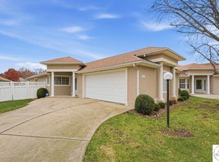 813 NW North Ridge Ct, Blue Springs, MO 64015