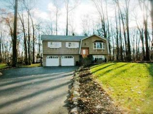 80 South Rd, Chester, NJ 07930