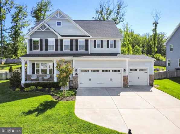 15179 Haymarket Landing Dr, Haymarket, VA 20169