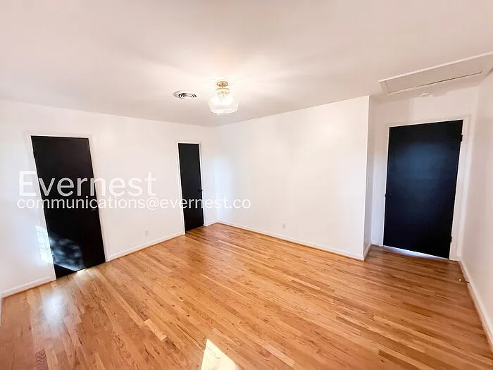 112 Crest Dr — Photo 17