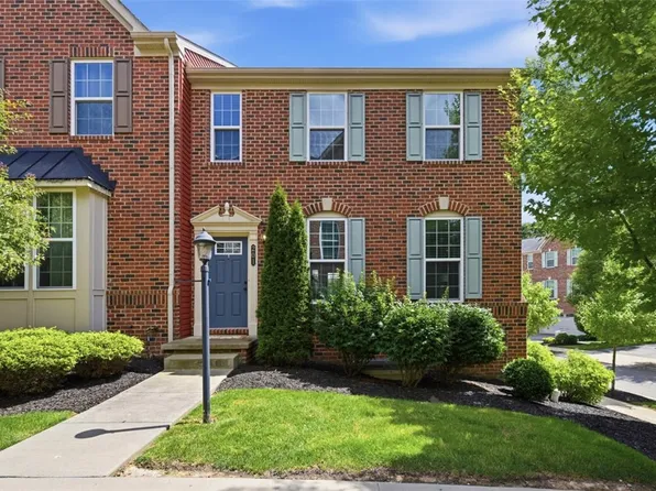 201 Thornapple Ln, Cranberry Township, PA 16066