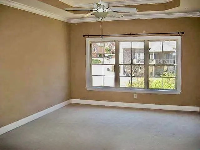 667 Flag Cir #MAIN — Photo 8