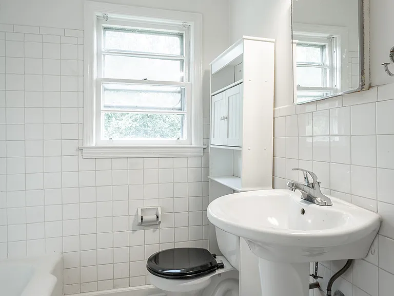 732 Munro Rd — Photo 16