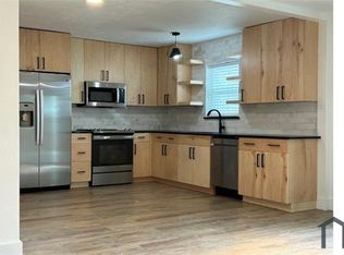 5917 Maple Ln, Rowlett, TX 75089