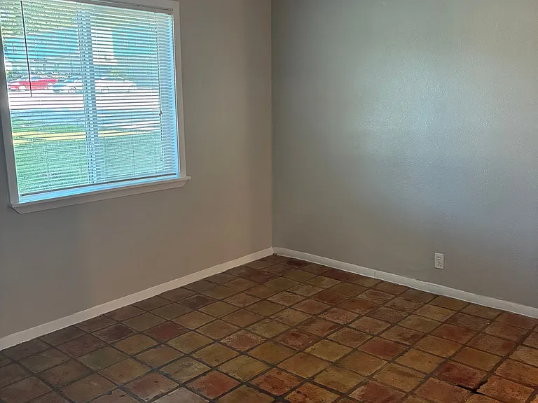 The Montecito Apartments — Photo 5