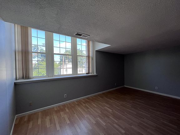 2nd image of 15 Prospect St APT 21