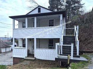 905 Crawford St #3, South Heights, PA 15081
