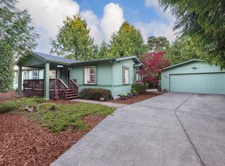 110 School House Loop, Lincoln City, OR