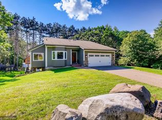 755 Woodcrest Dr N, Hudson, WI 54016