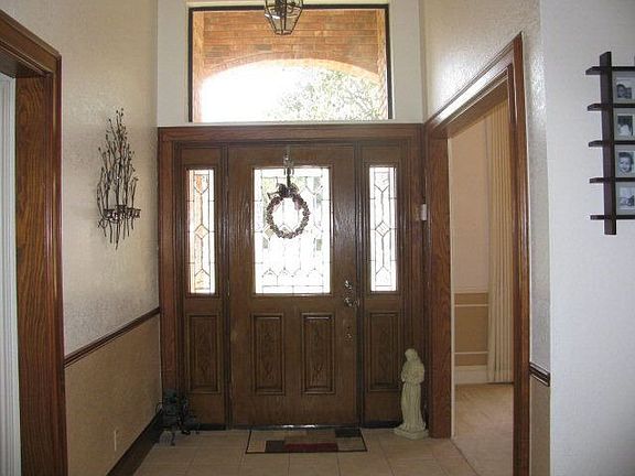 3rd image of 3205 Seminole Ct