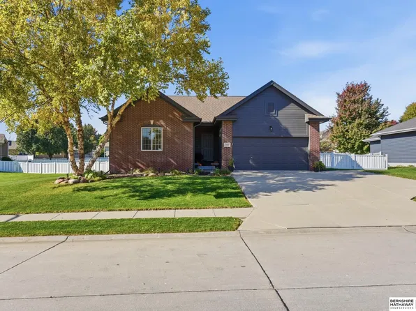 7706 S 169th St, Omaha, NE 68136