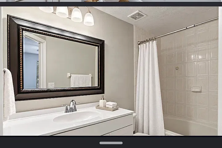 2 bed, 2.5 bath, 1343 sqft, $1,850 — Photo 2