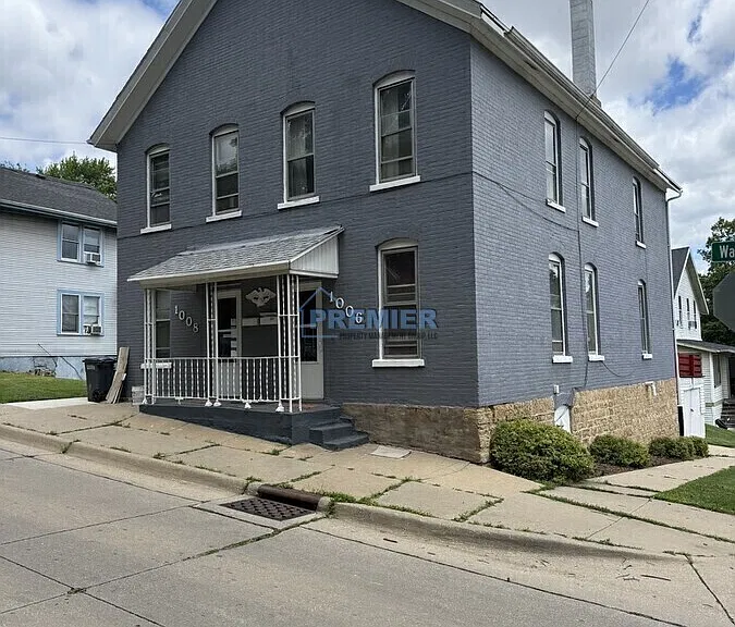 1006 Walnut St #2 — Photo 1