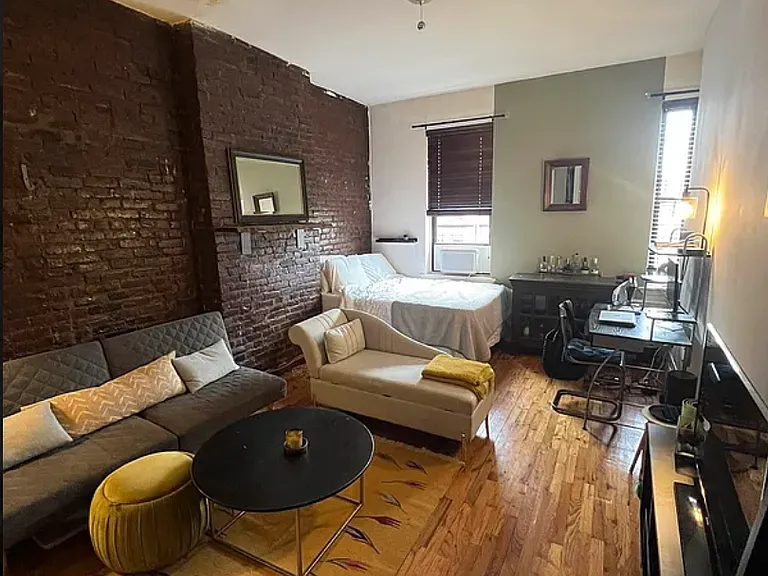 473 Columbus Ave #4A — Photo 1