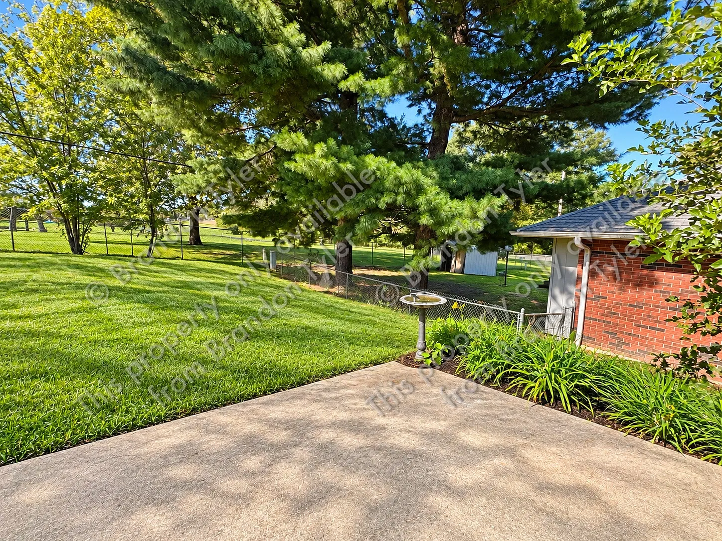 3 bed, $1,400 — Photo 4