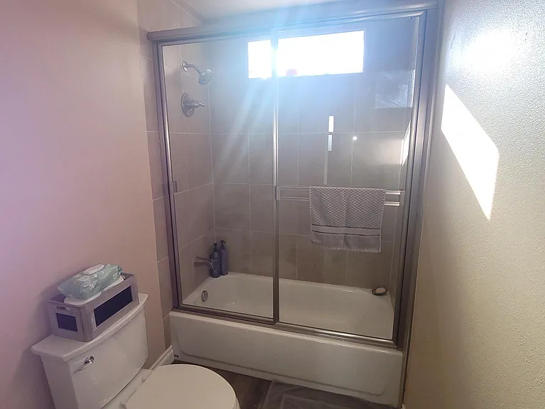 1207 N Fries Ave #B — Photo 8