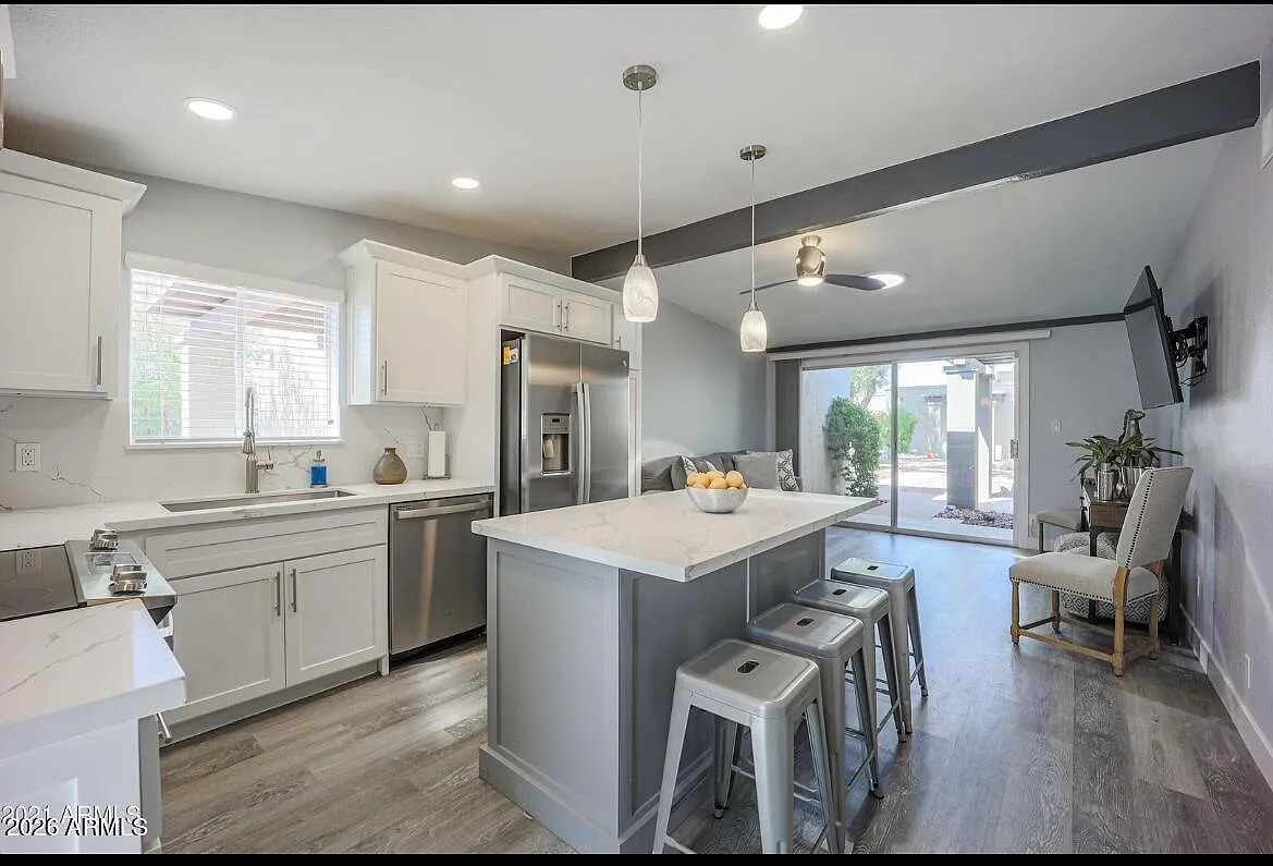 1 bed, 1.0 bath, 576 sqft, $2,000 — Photo 3