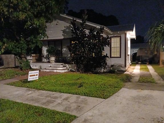 3rd image of 2418 E 9th Ave