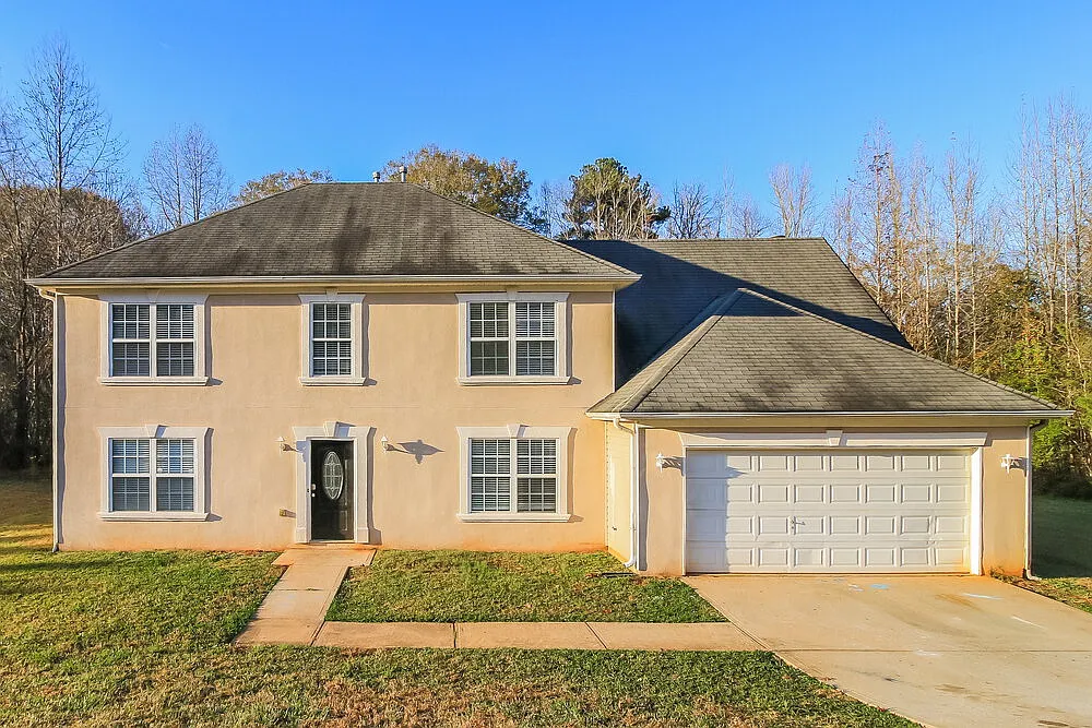 5 bed, 3.0 bath, 2844 sqft, $3,120 — Photo 1