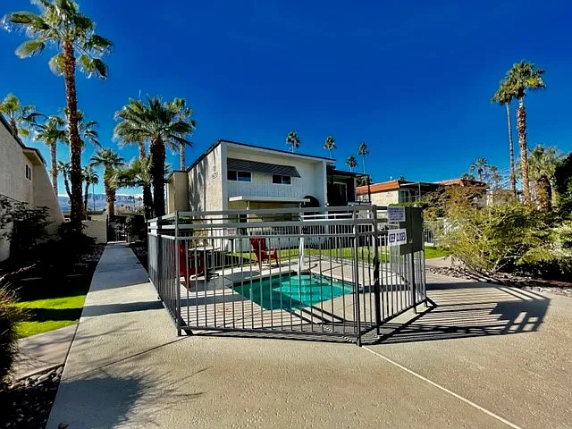 45296 Panorama Dr #B4 — Photo 11