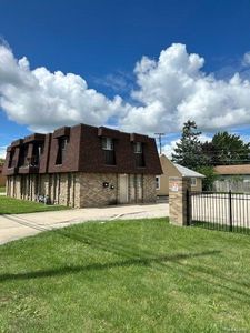 1724 S Custer Rd, Monroe, MI, 48161