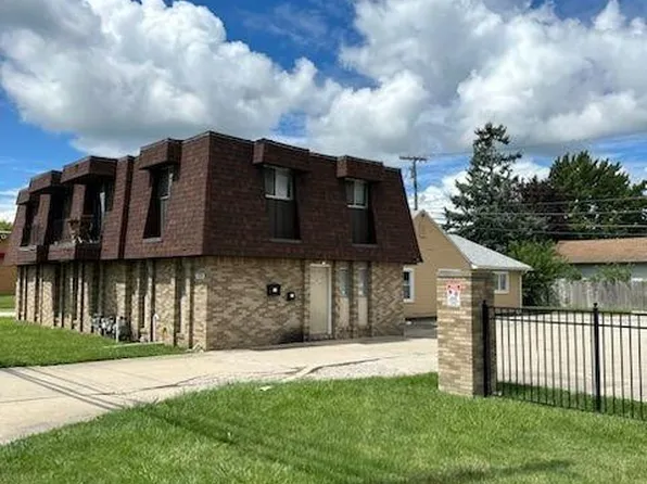 1724 S Custer Rd, Monroe, MI 48161