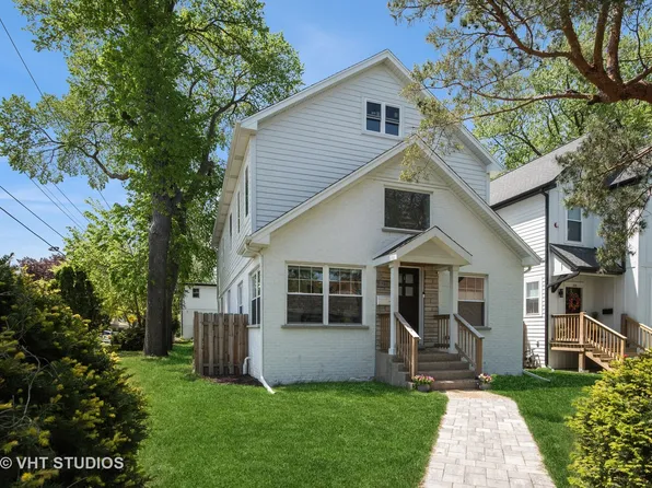1100 Hartrey Ave, Evanston, IL 60202
