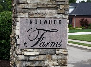 130 Charles Earl Ln, Maryville, TN 37803