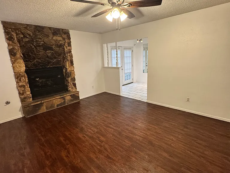 11616 Marsh McCall Way #C — Photo 3