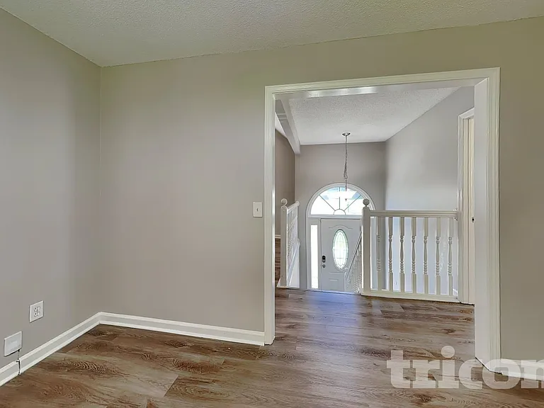 6316 Wellington Ct — Photo 4