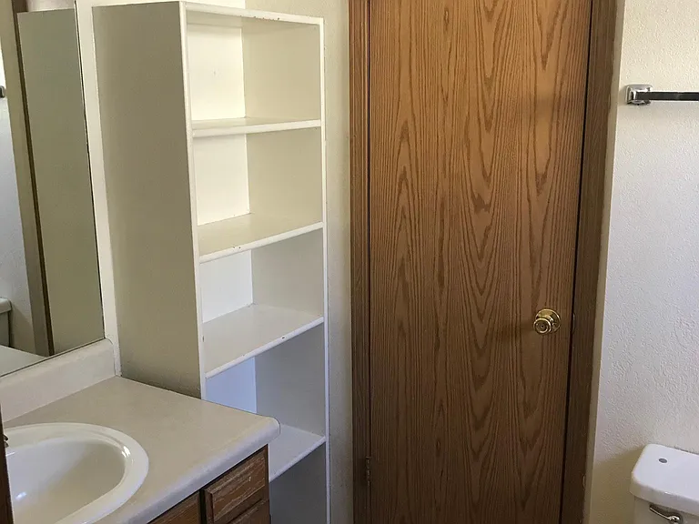 Full Bathroom Upstairs